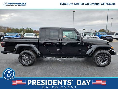 New 2026 Jeep Gladiator Sport image 9