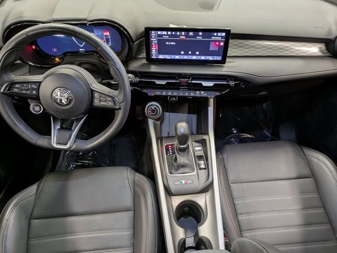 Used 2024 Alfa Romeo Tonale Ti w/ Premium Interior Package image 23
