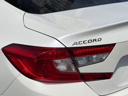 Used 2022 Honda Accord EX-L image 28