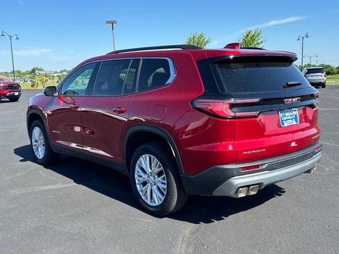 Used 2026 GMC Acadia Elevation w/ Elevation Premium Package FWD image 3