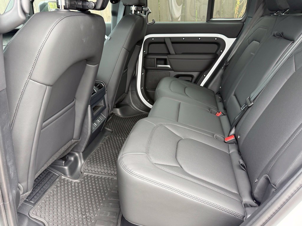 New 2026 Land Rover Defender 110 S AWD/4WD image 37