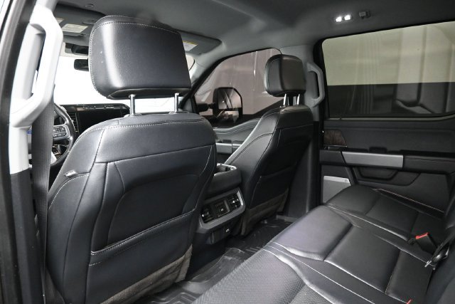 Used 2023 Ford F250 Lariat w/ Sport Appearance Package AWD/4WD image 22