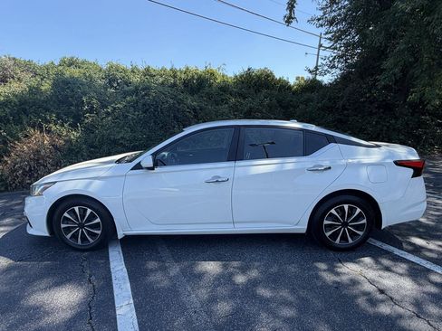 Used 2019 Nissan Altima 2.5 S FWD image 8
