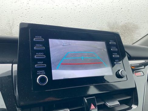 Used 2024 Toyota Camry SE image 19