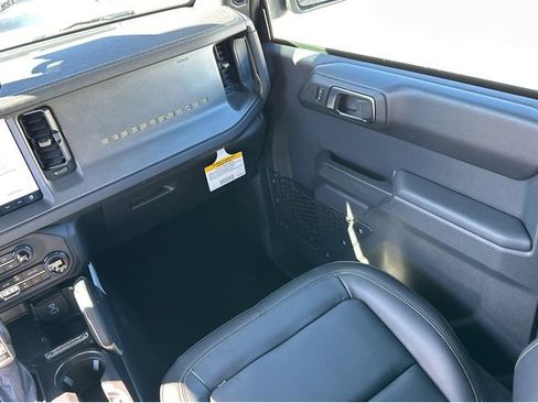 New 2025 Ford Bronco Badlands image 14