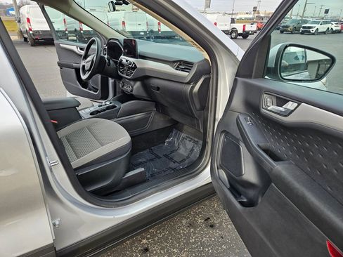 Used 2020 Ford Escape SE image 20