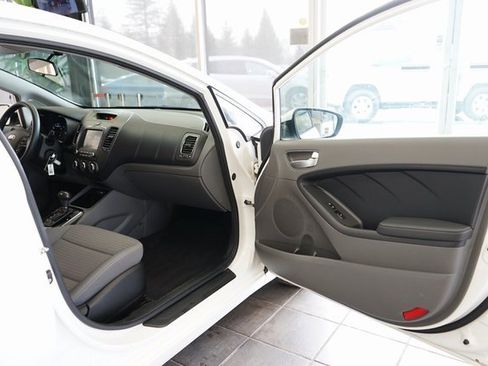 Used 2018 Kia Forte LX w/ LX Popular Package image 37