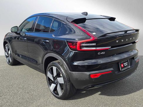 Used 2023 Volvo C40 P8 Recharge Ultimate image 6