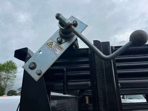 Used 1999 Ford F450 2WD Regular Cab Super Duty image 34