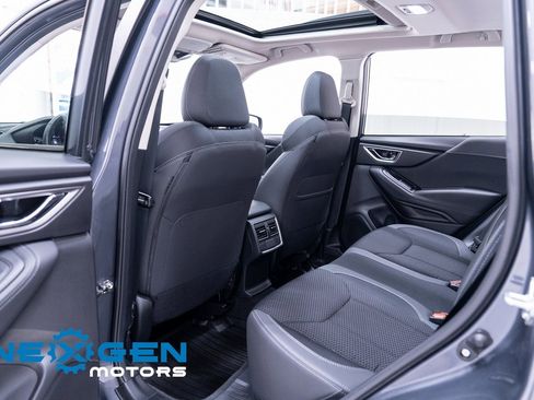 Used 2024 Subaru Forester Premium image 38