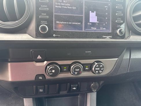 Used 2022 Toyota Tacoma SR w/ SR Convenience Package RWD image 14