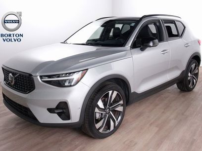 Certified 2025 Volvo XC40 B5 Plus