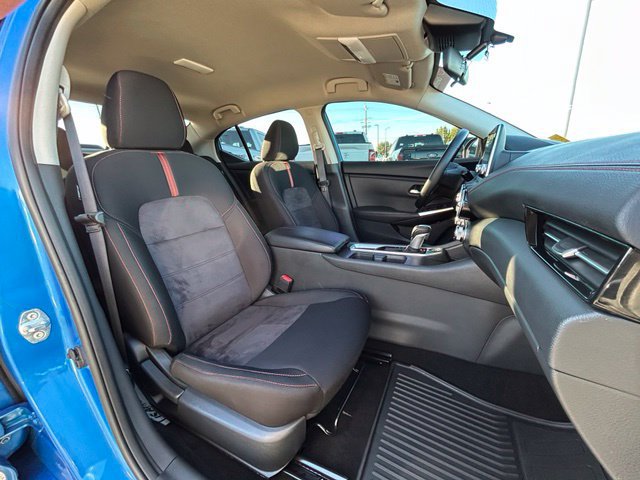Certified 2025 Nissan Sentra SR FWD image 29