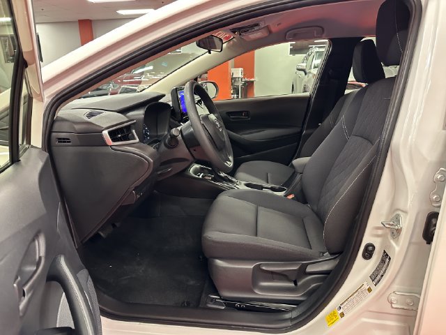 Certified 2024 Toyota Corolla LE w/ LE Convenience Package FWD image 10