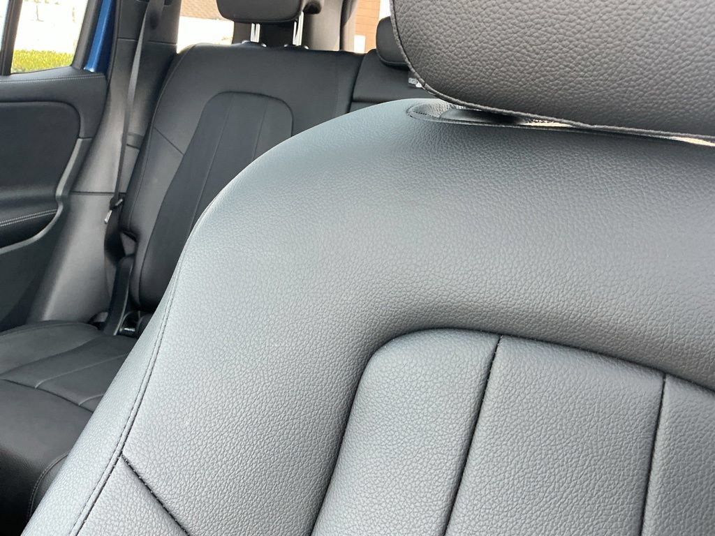 Certified 2024 Mercedes-Benz GLB 250 4MATIC image 15