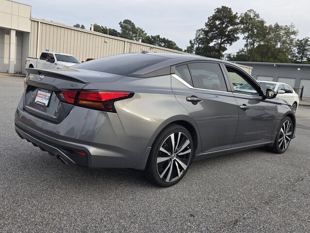 Used 2021 Nissan Altima 2.5 SR FWD image 13