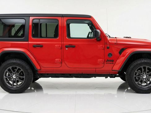 Used 2025 Jeep Wrangler Sport S image 11