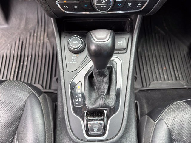 Used 2022 Jeep Cherokee Limited AWD/4WD image 27