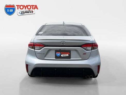 Certified 2024 Toyota Corolla SE FWD image 4