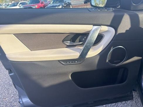 Used 2020 Land Rover Discovery Sport S R-Dynamic image 8