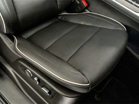 Used 2026 Cadillac Escalade Luxury w/ Touring Package image 27