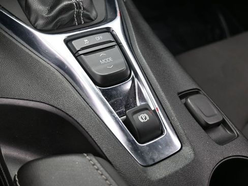 Used 2023 Chevrolet Camaro LT image 23