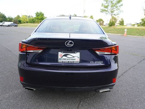 Used 2017 Lexus IS 200t w/ Premium Package RWD image 6