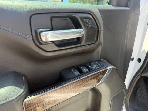 Used 2019 Chevrolet Silverado 1500 RST w/ All-Star Edition AWD/4WD image 19
