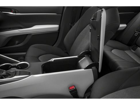 Used 2023 Toyota Camry LE FWD image 12
