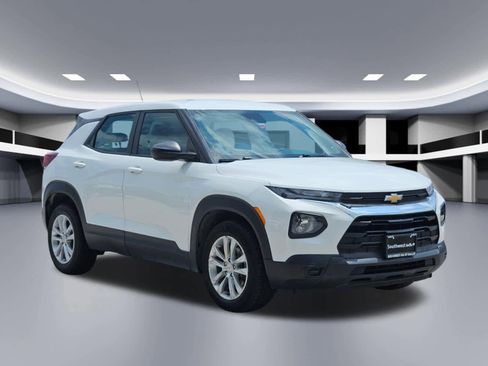 Used 2023 Chevrolet TrailBlazer LS FWD image 7