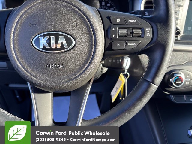 Used 2018 Kia Sorento AWD image 16