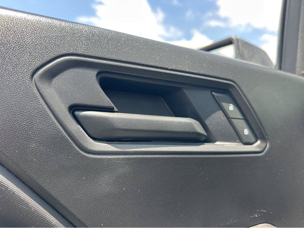 Used 2025 Chevrolet Colorado W/T AWD/4WD image 33