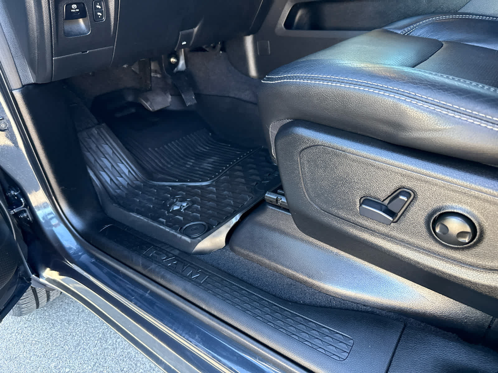 Used 2026 RAM 1500 Big Horn AWD/4WD image 28
