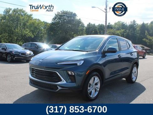 Used 2024 Buick Encore GX Preferred FWD image 1