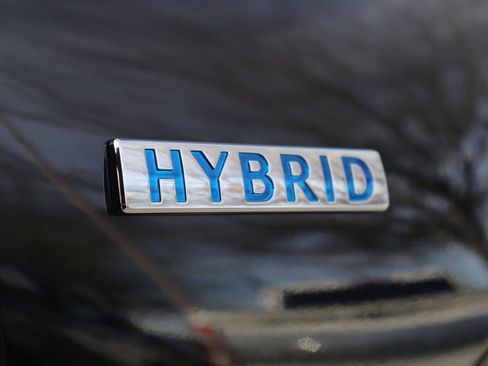 Certified 2025 MAZDA CX-50 2.5 Hybrid w/ Weather Package image 36