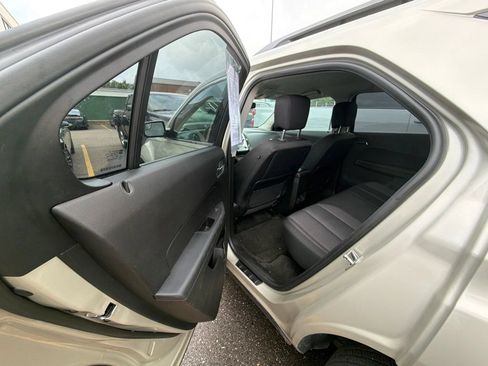 Used 2014 Chevrolet Equinox LT w/ Driver Convenience Package FWD image 11