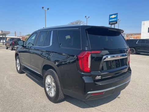 Used 2023 GMC Yukon SLT w/ SLT Premium Package AWD/4WD image 13