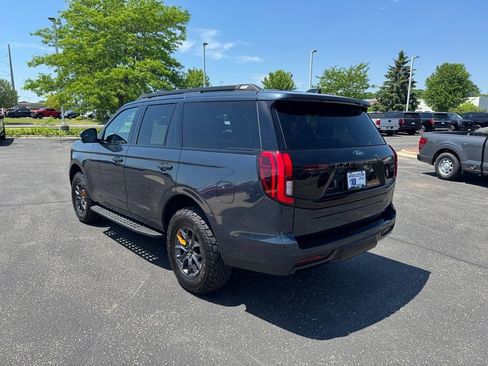Used 2025 Ford Expedition Tremor AWD/4WD image 3