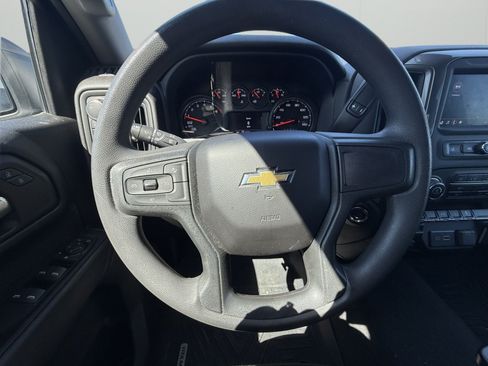 Used 2023 Chevrolet Silverado 1500 Custom AWD/4WD image 18