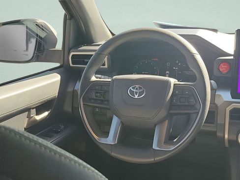 Used 2024 Toyota Tacoma TRD Off-Road image 22
