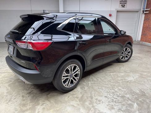 Used 2022 Ford Escape SEL w/ Technology Package image 5