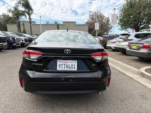 Used 2025 Toyota Corolla LE FWD image 8