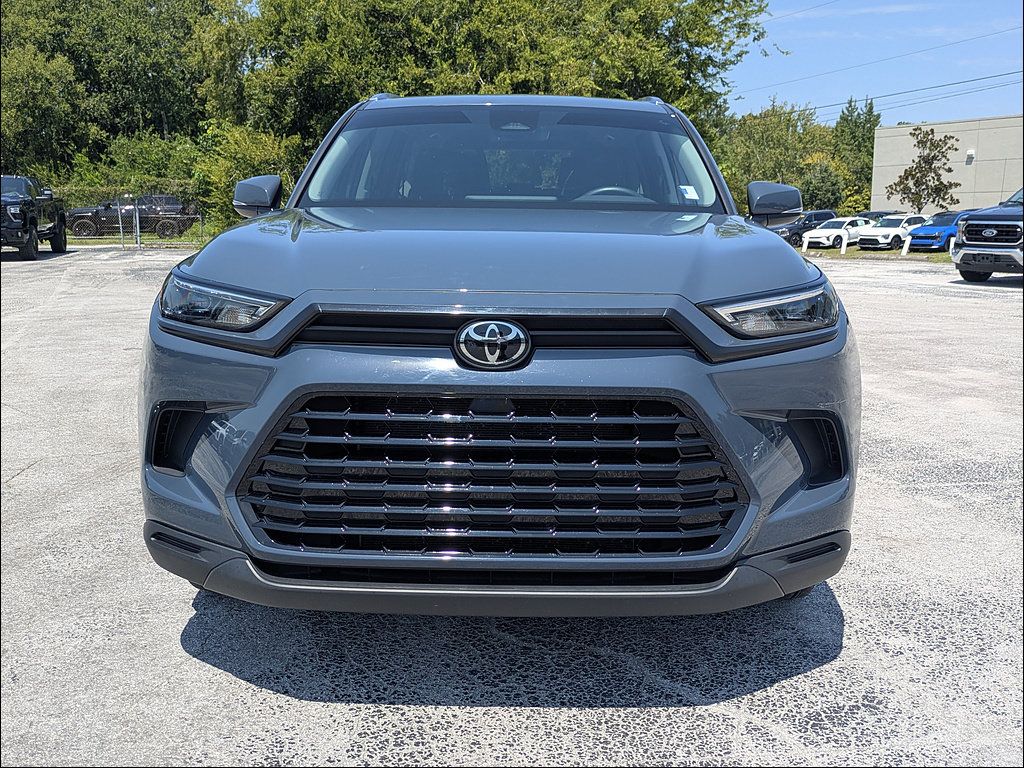 Used 2024 Toyota Grand Highlander FWD image 9