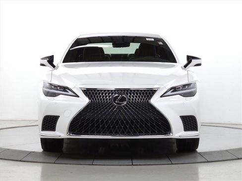 Used 2024 Lexus LS 500 AWD w/ Luxury Package image 2