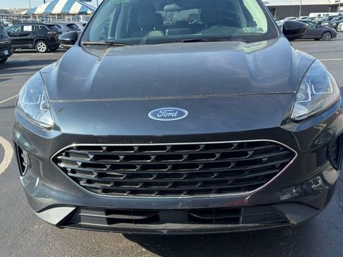 Used 2022 Ford Escape SE w/ SE Sport Appearance Package AWD/4WD image 7
