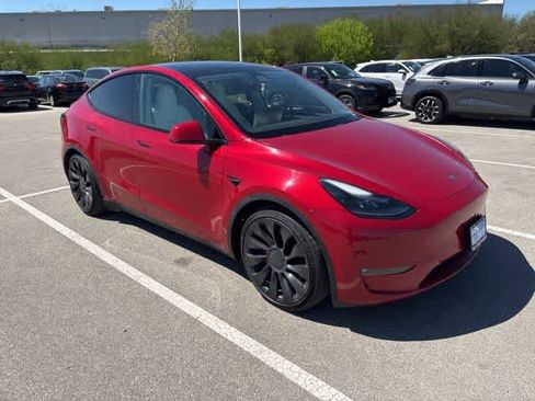 Used 2023 Tesla Model Y Performance image 7