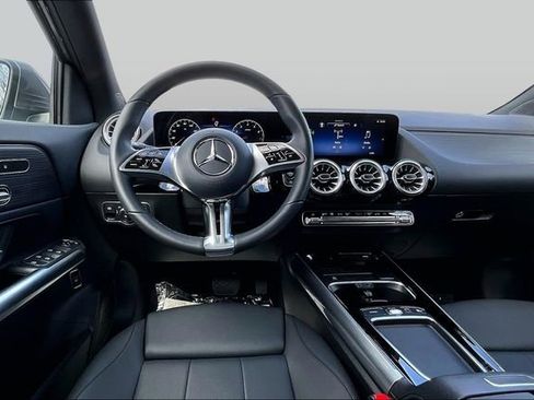 Certified 2026 Mercedes-Benz GLA 250 4MATIC image 11