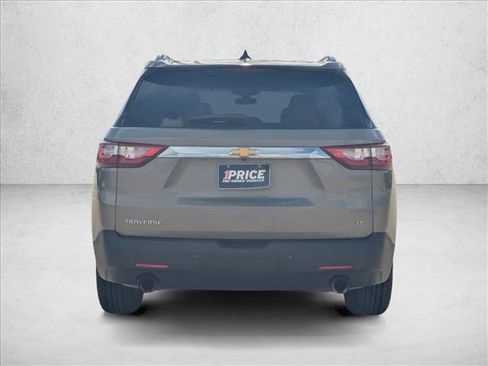 Used 2018 Chevrolet Traverse LT FWD image 6