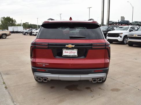 New 2026 Chevrolet Traverse LT w/ Driver Confidence Package image 5