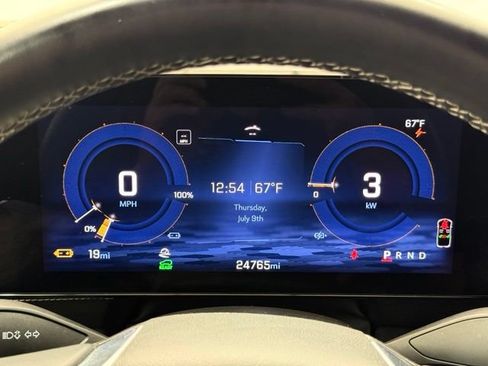 Used 2024 Chevrolet Blazer EV LT AWD/4WD image 33